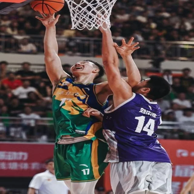 足球杯赛焦点对决：第98组阵容深度分析
